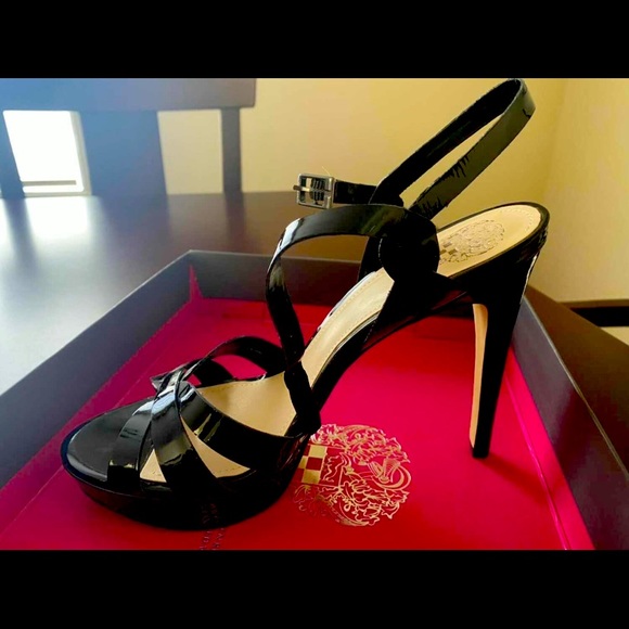 New in box Vince Camuto pumps - Picture 1 of 4
